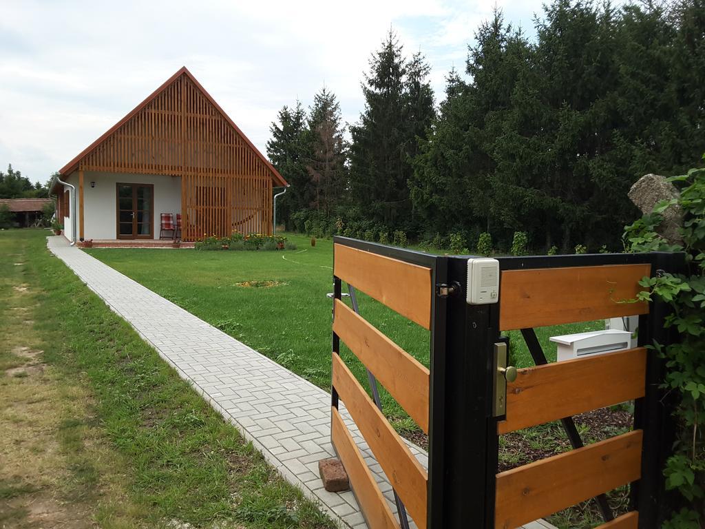 Malomko Apartman Zsira Dış mekan fotoğraf