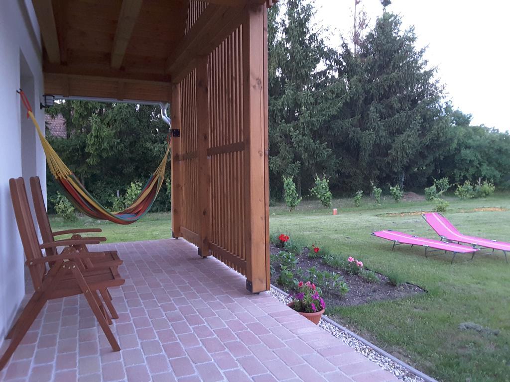 Malomko Apartman Zsira Dış mekan fotoğraf